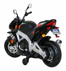 Elektrinis motociklas Aprilia Tuono V4, juodas