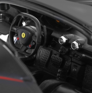 Nuotoliniu būdu valdomas automobilis Ferrari LaFerrari Aperta, juodas