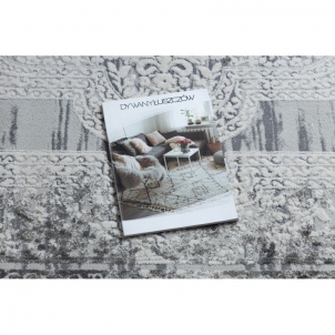 Pilkas kilimas su ornamentais NOBLE | 180x270 cm 