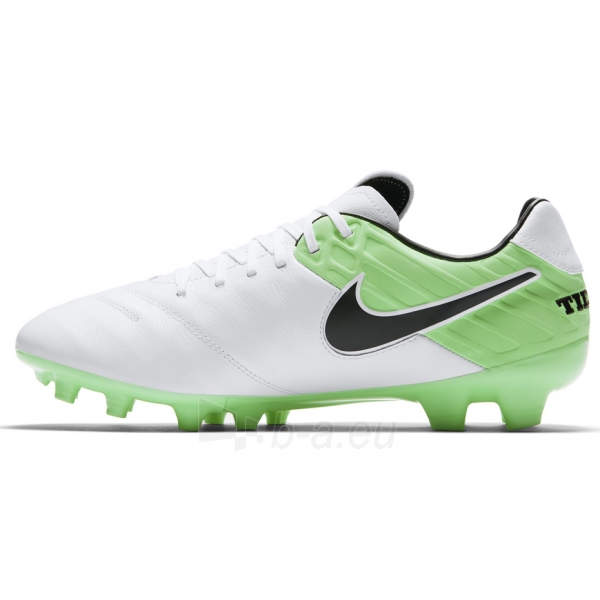 nike tiempo mystic v fg