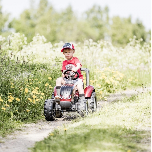 Minamas traktorius su priekaba - Valtra S4, raudonas paveikslėlis 11 iš 12