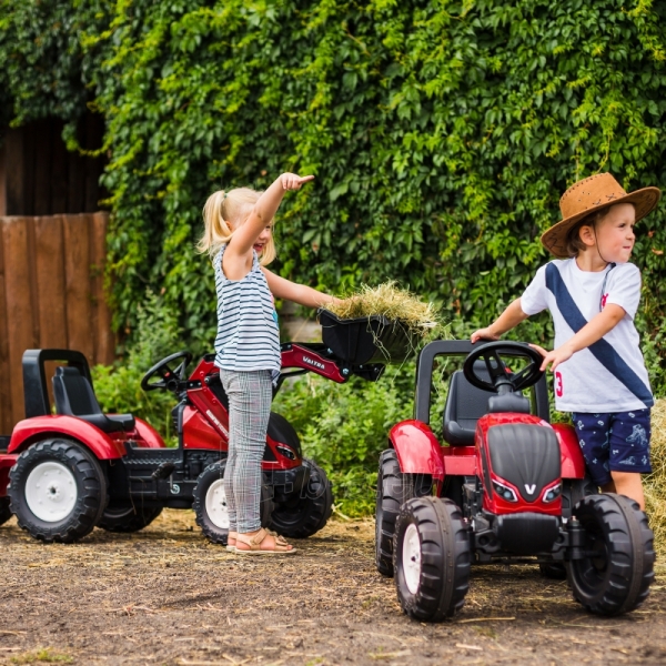 Minamas traktorius su priekaba - Valtra S4, raudonas paveikslėlis 9 iš 12