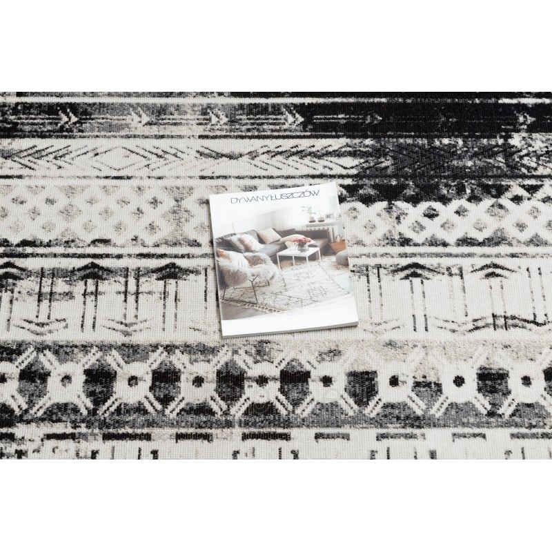 Modernus kilimas su juodais akcentais MUNDO Boho | 80x150 cm paveikslėlis 1 iš 16