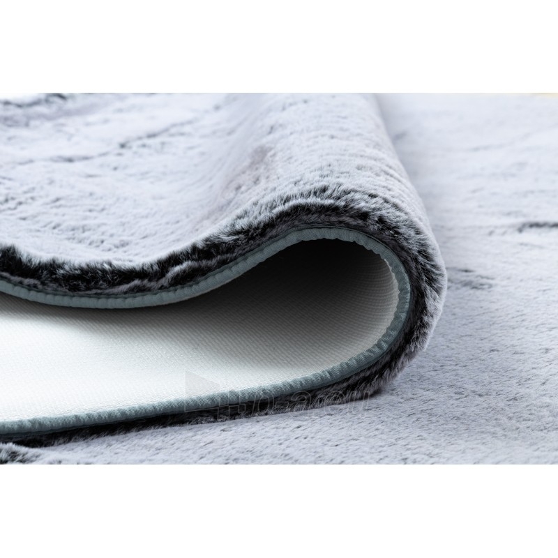Pilkas kailio imitacijos kilimas LAPIN | 180x270 cm paveikslėlis 11 iš 16