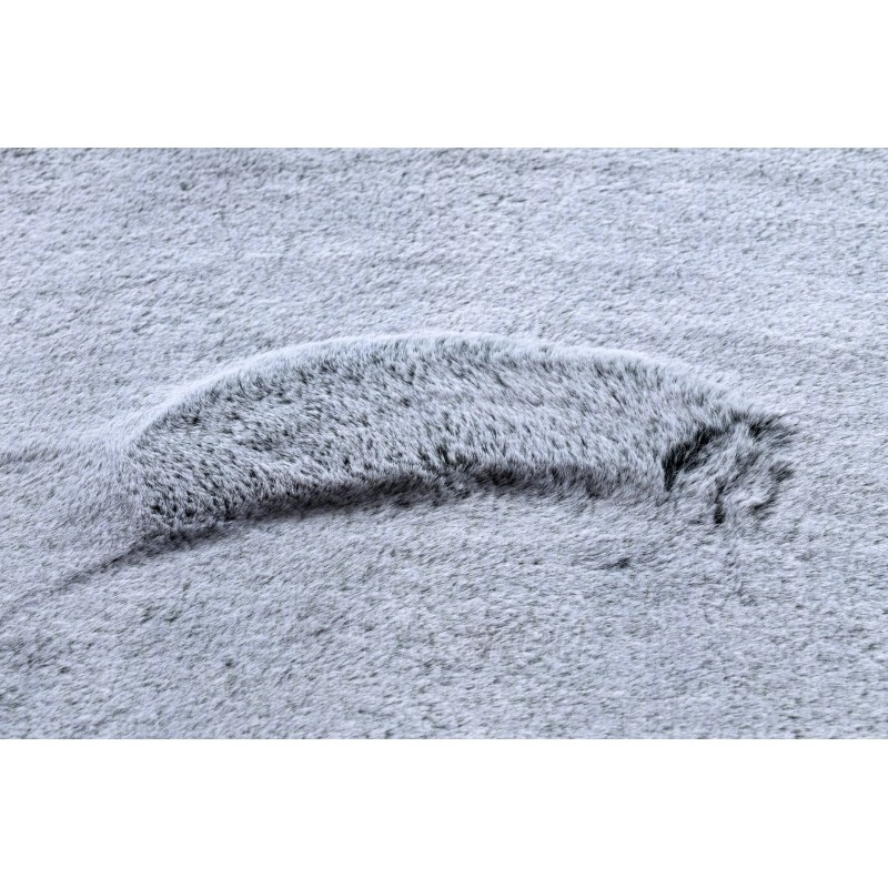 Pilkas kailio imitacijos kilimas LAPIN | 180x270 cm paveikslėlis 9 iš 16