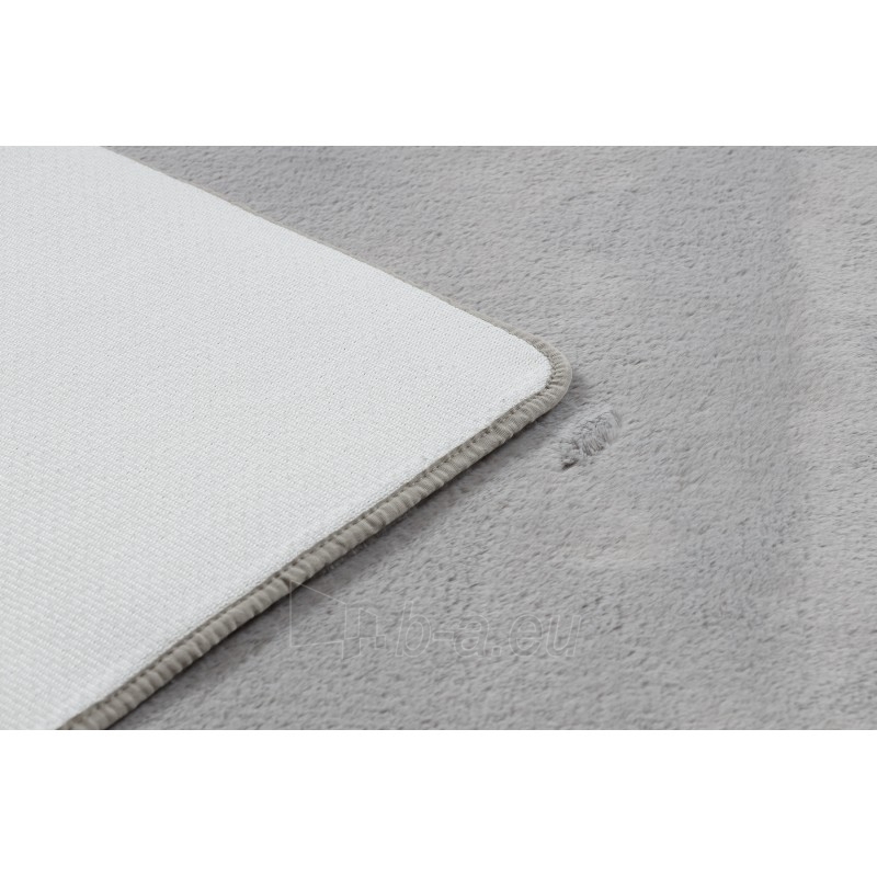 Pilkas kailio imitacijos kilimas POSH | 120x160 cm paveikslėlis 16 iš 17
