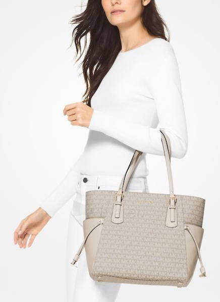 voyager small michael kors