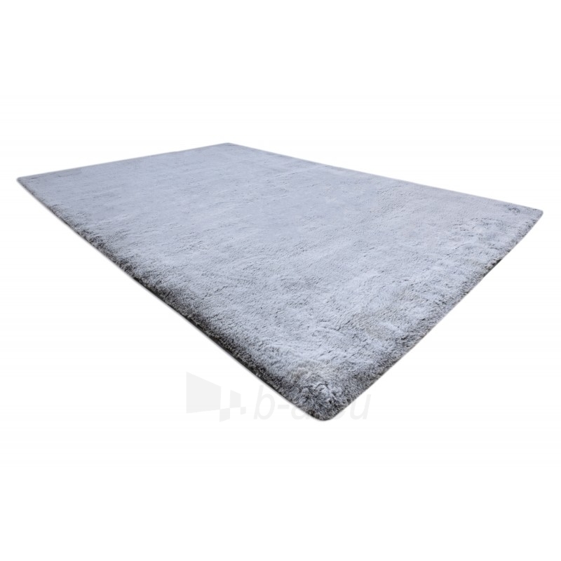 Šviesiai pilkas kailio imitacijos kilimas LAPIN | 120x160 cm paveikslėlis 3 iš 16
