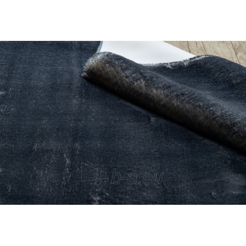 Tamsiai pilkas kailio imitacijos kilimas LAPIN | 180x270 cm paveikslėlis 12 iš 16